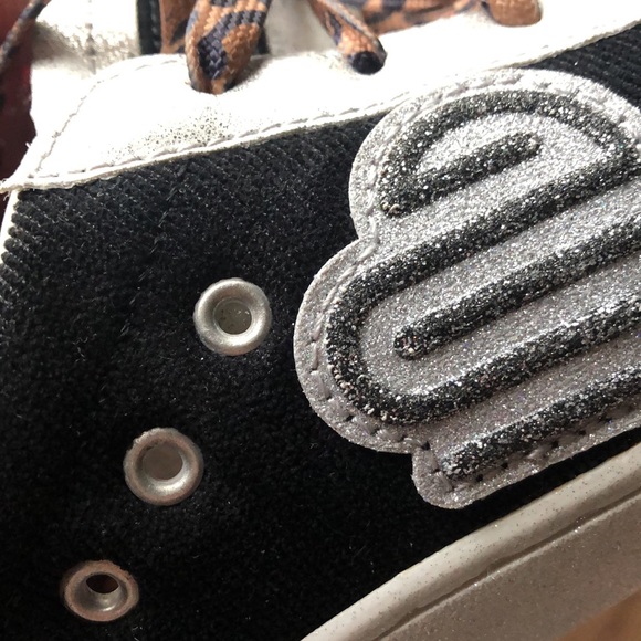 New Justice Sport Kids Sneakers Size 5 Youth - Picture 10 of 10